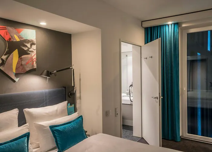 Hotel One Berlin-alexanderplatz 3*