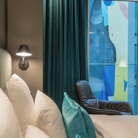 One Berlin-alexanderplatz Otel 3*