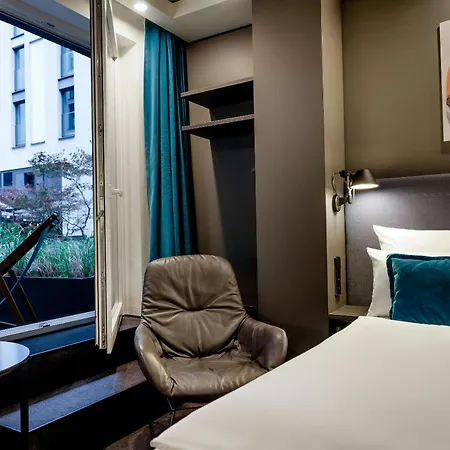 Otel One Berlin-alexanderplatz 3*