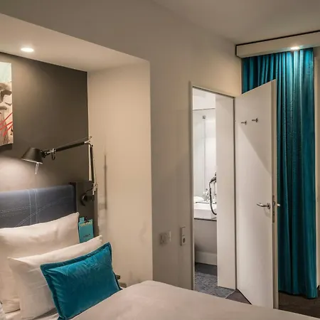 Otel One Berlin-alexanderplatz 3*