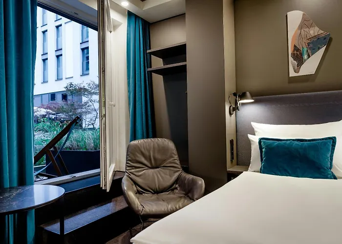 Hotel One Berlin-alexanderplatz 3*